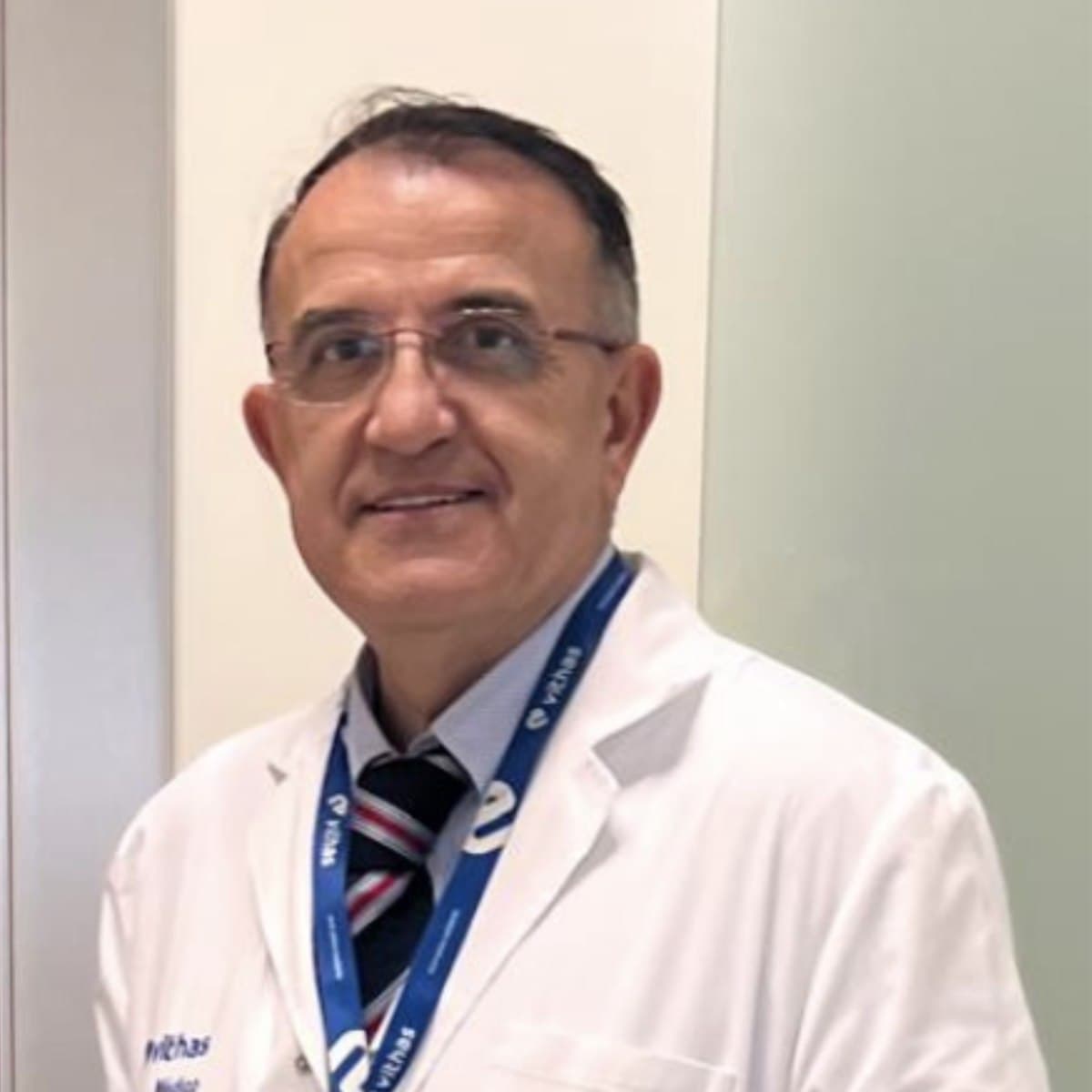 Dr. Juan Carlos Ramos Salguero, especialista en Traumatología